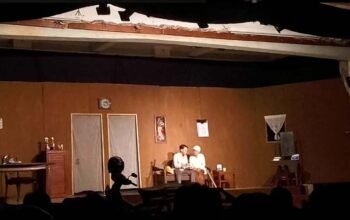 Teater Beta Pentaskan “Pulangkan Emak”: Panggung Realitas Keluarga di Tengah Tekanan Ekonomi